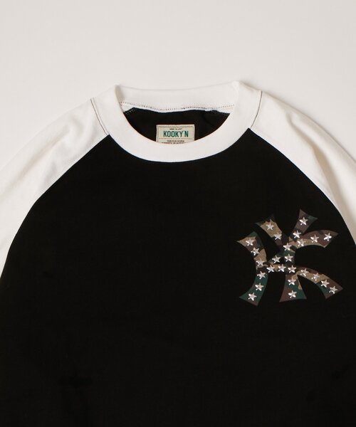 WHO'S WHO gallery(フーズフーギャラリー)の「【UNISEX】KOOKY'N KYスタースタッズラグランロンTEE(Tシャツ/カットソー・レディース・ブラック/ホワイト/レッド・SMALL/MEDIUM)」の21枚目の写真
