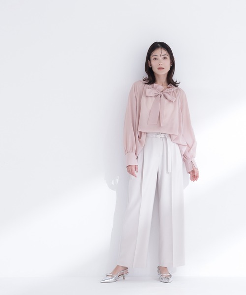 NATURAL BEAUTY BASIC（ナチュラルビューティーベーシック）の「◇【ちょうど、いい服】はいたら沼！美脚ワイドパンツ（その他パンツ・レディース・オフホワイト/ベージュ/チャコールグレー/ブラック・P/S/LARGE/MEDIUM/SMALL）」の2枚目の写真