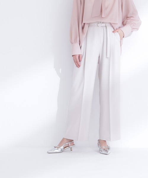 NATURAL BEAUTY BASIC（ナチュラルビューティーベーシック）の「◇【ちょうど、いい服】はいたら沼！美脚ワイドパンツ（その他パンツ・レディース・オフホワイト/ベージュ/チャコールグレー/ブラック・P/S/LARGE/MEDIUM/SMALL）」の10枚目の写真