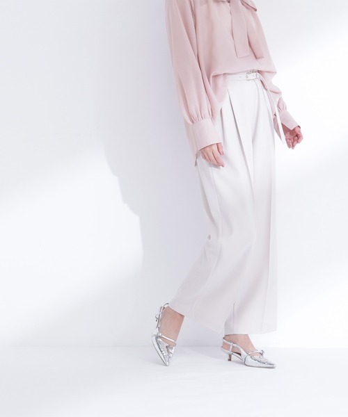 NATURAL BEAUTY BASIC（ナチュラルビューティーベーシック）の「◇【ちょうど、いい服】はいたら沼！美脚ワイドパンツ（その他パンツ・レディース・オフホワイト/ベージュ/チャコールグレー/ブラック・P/S/LARGE/MEDIUM/SMALL）」の11枚目の写真