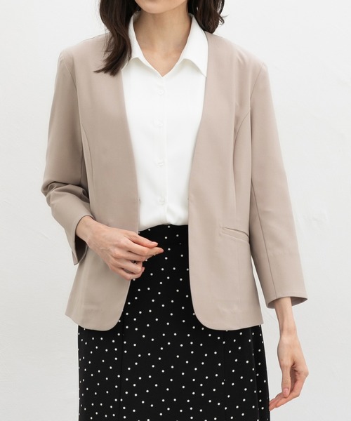 Honeys(ハニーズ)の「【ストレッチ・ウォッシャブル・イージーケア・接触冷感】8分袖カラーレスジャケット(ノーカラージャケット・レディース・杢グレー/ライトグレー系/ネイビー/ブラック/ベージュ・LL/3L/S/M/L)」の5枚目の写真