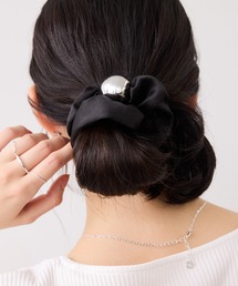 VIS（ビス）の「サテンボールシュシュ（シュシュ）」