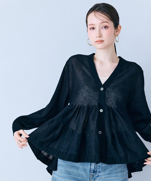 Audie a Muses(オーディアミューズ)の「シアーティアードニットカーディガン(カーディガン/ボレロ・レディース・ブラック/ベージュ・FREE)」の2枚目の写真