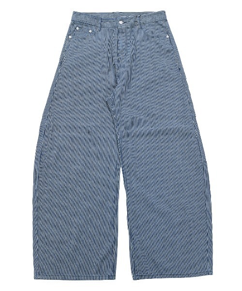 CavariA(キャバリア)の「『CavariA/キャバリア』ヒッコリーワイドパンツ(デニムパンツ・レディース・シルバー/サックスブルー/ブルー/ネイビー・FREE/S/M/L)」の10枚目の写真