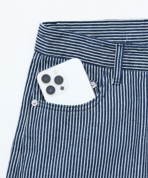 CavariA(キャバリア)の「『CavariA/キャバリア』ヒッコリーワイドパンツ(デニムパンツ・レディース・シルバー/サックスブルー/ブルー/ネイビー・FREE/S/M/L)」の13枚目の写真