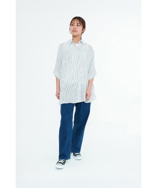 HEART MARKET（ハートマーケット）の「さらっと快適オーバーサイズロングシャツ（シャツ/ブラウス・レディース・ブラック/ホワイト系/ナチュラル/グリーン/ホワイト/モカ・FREE）」の14枚目の写真