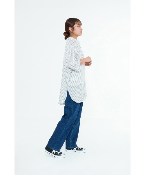 HEART MARKET（ハートマーケット）の「さらっと快適オーバーサイズロングシャツ（シャツ/ブラウス・レディース・ブラック/ホワイト系/ナチュラル/グリーン/ホワイト/モカ・FREE）」の15枚目の写真