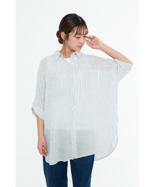 HEART MARKET（ハートマーケット）の「さらっと快適オーバーサイズロングシャツ（シャツ/ブラウス・レディース・ブラック/ホワイト系/ナチュラル/グリーン/ホワイト/モカ・FREE）」の17枚目の写真