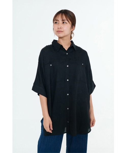 HEART MARKET（ハートマーケット）の「さらっと快適オーバーサイズロングシャツ（シャツ/ブラウス・レディース・ブラック/ホワイト系/ナチュラル/グリーン/ホワイト/モカ・FREE）」の20枚目の写真