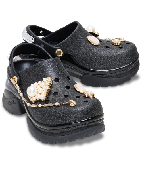 LILY BROWN(リリーブラウン)の「【LILY BROWN×CROCS】Super Bae Wedding Party(サンダル・レディース・ブラック・22/23/24)」の1枚目の写真