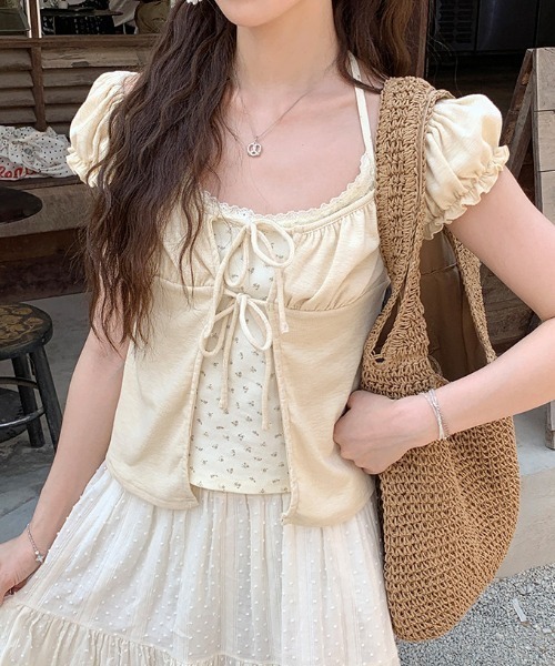 LAC-VERT(ラック・ヴェール)の「フラワーキャミドッキングパフスリーブトップス(Tシャツ/カットソー・レディース・アイボリー/オフホワイト/グレー・FREE)」の3枚目の写真