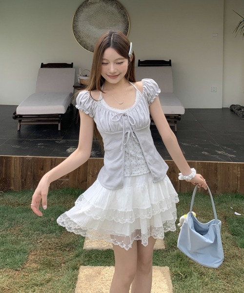 LAC-VERT(ラック・ヴェール)の「フラワーキャミドッキングパフスリーブトップス(Tシャツ/カットソー・レディース・アイボリー/オフホワイト/グレー・FREE)」の16枚目の写真