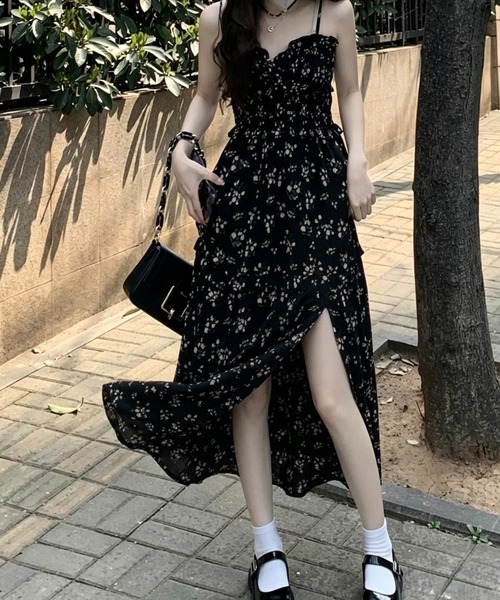 SHOUYO(ショウヨウ)の「花柄シャーリングキャミワンピース(ワンピース・レディース・ブラック・M)」の11枚目の写真
