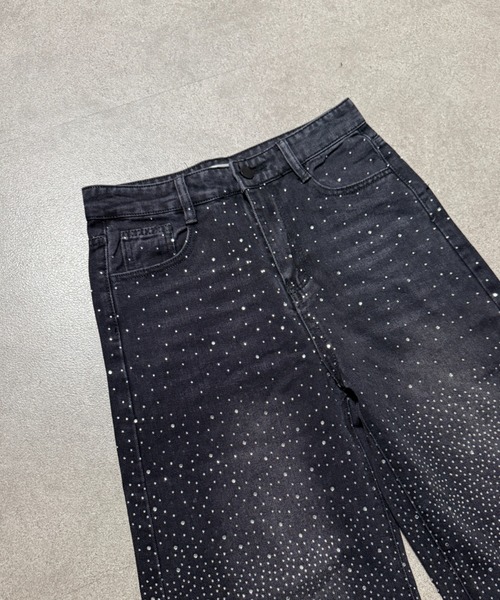 lilful（リルフル）の「ラインストーンデザイン デニムフレアパンツ