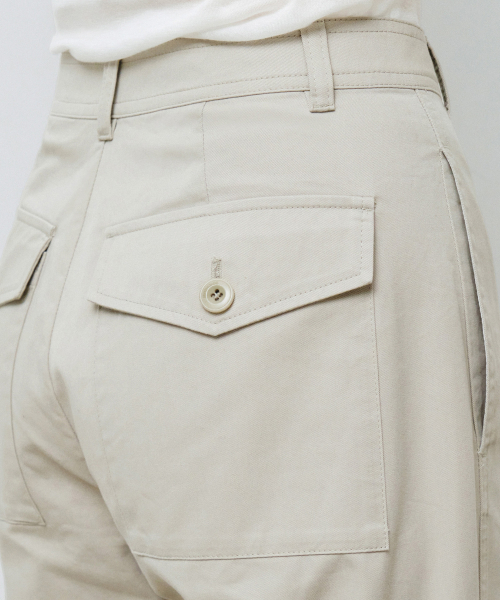 MONGDOL（モンドル）の「ボタンポケットストレートパンツベージュMDPT078BEIGE（その他パンツ・レディース・その他・SMALL/MEDIUM）」の4枚目の写真