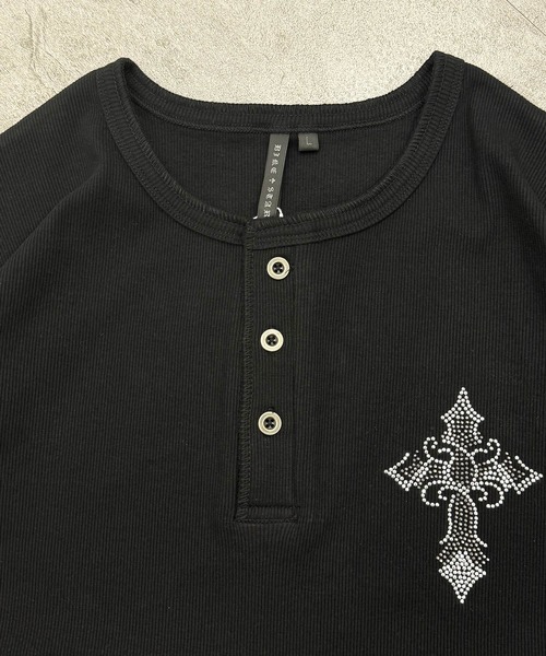 ATMARK(アットマーク)の「《2サイズ展開 / UNISEX 》胸ラインストーン テレコリブ ヘンリーネック半袖Tシャツ(Tシャツ/カットソー・メンズ・ブラック系1/ブラック系2・L/M)」の15枚目の写真