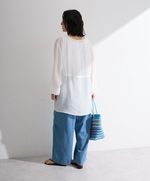 Green Parks(グリーンパークス)の「SET2点Vネックブラウス+タンクトップ(シャツ/ブラウス・レディース・オフホワイト/ブラック/イエロー・FREE)」の6枚目の写真