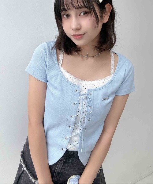 AS KNOW AS plus(アズノゥアズプラス)の「〇レースアップデザイン ドッキング レイヤード風半袖プルオーバー(Tシャツ/カットソー・レディース・ブラック/アイボリー系/杢グレー/サックスブルー系・FREE)」の6枚目の写真