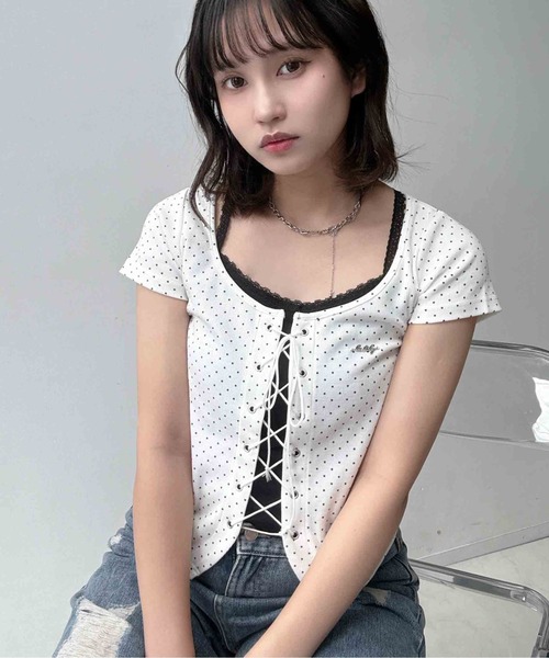AS KNOW AS plus(アズノゥアズプラス)の「〇レースアップデザイン ドッキング レイヤード風半袖プルオーバー(Tシャツ/カットソー・レディース・ブラック/アイボリー系/杢グレー/サックスブルー系・FREE)」の16枚目の写真