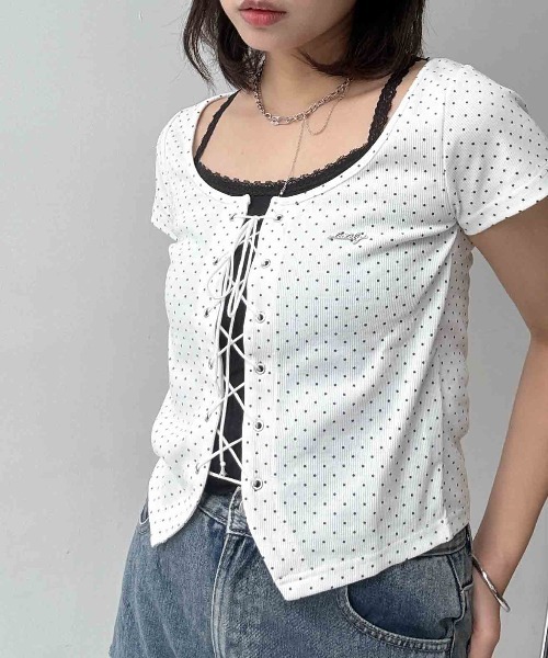 AS KNOW AS plus(アズノゥアズプラス)の「〇レースアップデザイン ドッキング レイヤード風半袖プルオーバー(Tシャツ/カットソー・レディース・ブラック/アイボリー系/杢グレー/サックスブルー系・FREE)」の19枚目の写真
