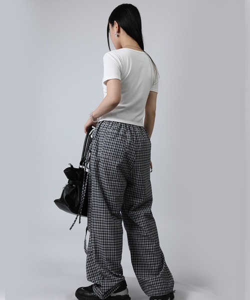 HOOK(フック)の「HOOK for girls リボングラフィック × サイドギャザー コンパクトストリートT (SS)(Tシャツ/カットソー・レディース・グレー/ブラック/ホワイト/ブルー・FREE)」の18枚目の写真