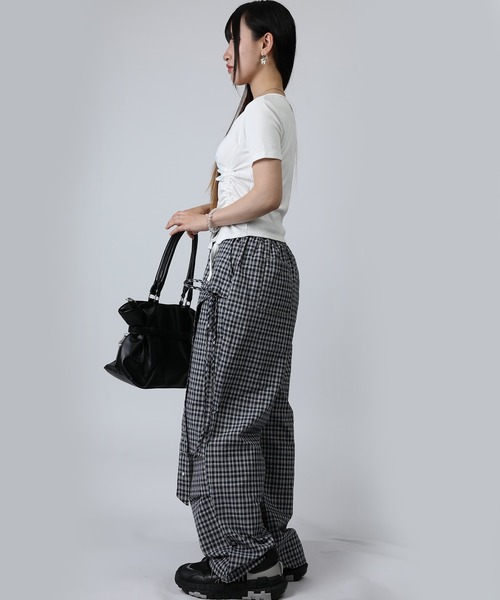 HOOK(フック)の「HOOK for girls リボングラフィック × サイドギャザー コンパクトストリートT (SS)(Tシャツ/カットソー・レディース・グレー/ブラック/ホワイト/ブルー・FREE)」の10枚目の写真