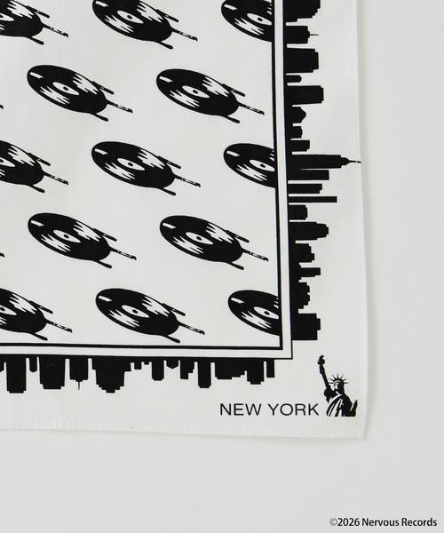 JOURNAL STANDARD(ジャーナルスタンダード)の「Nervous Records / ナーヴァス・レコーズ Nervous BANDANA(バンダナ/スカーフ・メンズ・ホワイト/グリーン・FREE)」の4枚目の写真