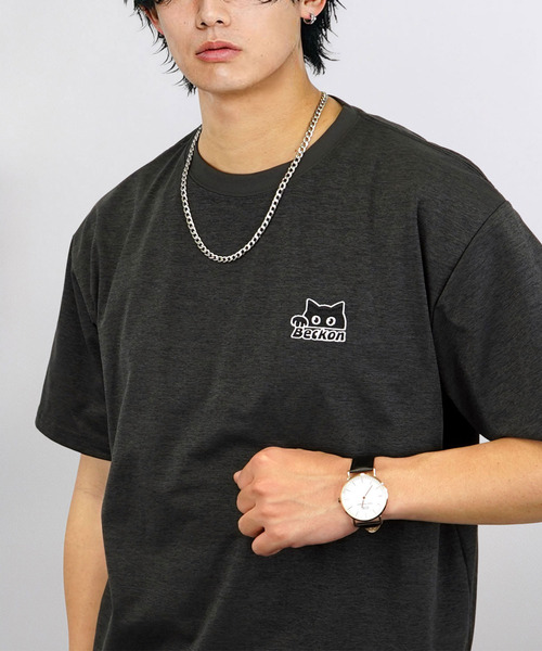 Ammie(アミー)の「接触冷感 ワンポイント刺繍 Tシャツ 半袖(Tシャツ/カットソー・メンズ・ブラック系その他3/ネイビー系2/ホワイト系3/ブラック系2/ブラック系3/ホワイト系2/ネイビー系3/ブラック系その他2・M/L/LL)」の6枚目の写真