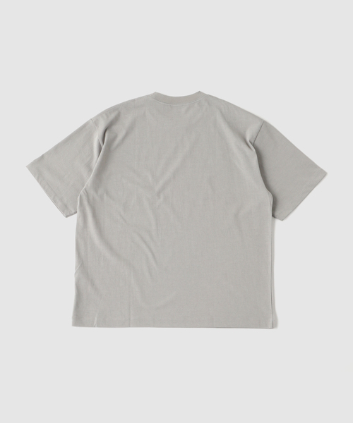 ATON(エイトン)の「ATON(エイトン) FRESCA PLATE LOOSE FIT T-SHIRT(Tシャツ/カットソー・メンズ・ホワイト/ライトグレー/ブラック・4/6)」の5枚目の写真