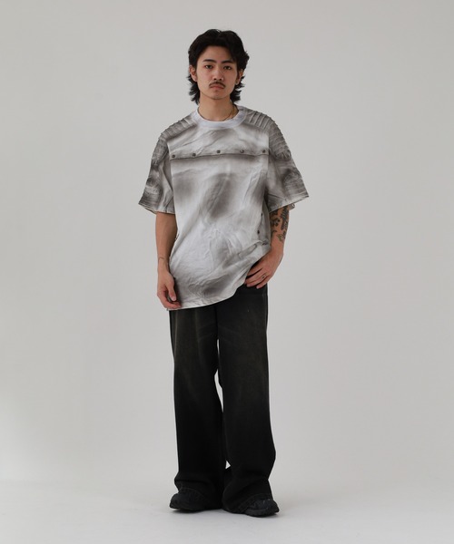 FUNALIVE（ファンアライブ）の「ABETTOR アンティークスタッヅ肩パイピングデザインブラスト加工BIG-SS/T 半袖（Tシャツ/カットソー・メンズ・ブラック/ホワイト・FREE）」の17枚目の写真