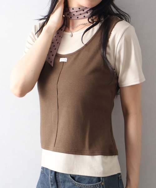 SpRay(スプレイ)の「フェイクレイヤードTシャツ(Tシャツ/カットソー・レディース・ブラック/ベージュ/グレー/サックスブルー・FREE)」の2枚目の写真
