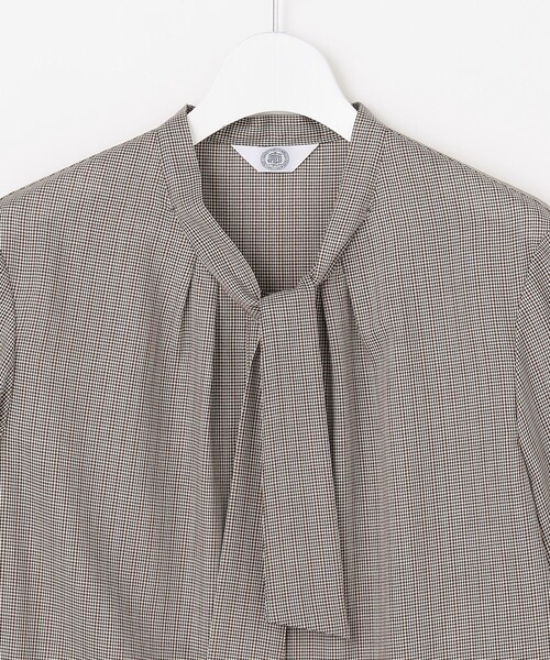 J.PRESS（ジェイプレス）の「【シーンレスに活躍】ウォッシャブルキュプラツイル ボウタイ ブラウス（シャツ/ブラウス・レディース・ダークブラウン系1/ブラック系3/ブルー系/パープル系1・9/11）」の17枚目の写真