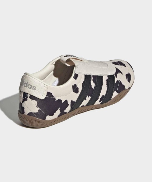 adidas(アディダス)の「グランドコート ロー スリッポン / GRAND COURT LO SLIP-ON / アディダス adidas(スニーカー・レディース・ホワイト・23.5cm/23.0cm/22.5cm/28.0cm/27.5cm/27.0cm/26.5cm/26.0cm/25.5cm/25.0cm/24.5cm/24.0cm/22.0cm)」の5枚目の写真