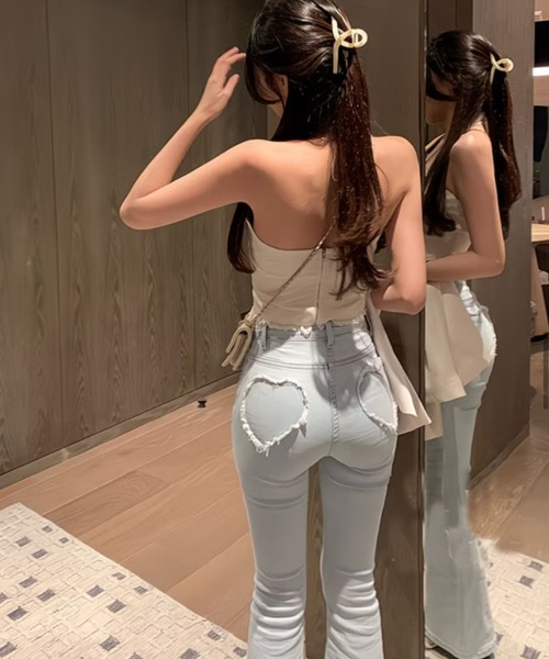 ViViDAY（ビビデー）の「バックハートポケット　フレアデニムパンツ（デニムパンツ・レディース・サックスブルー・L/M/S）」の12枚目の写真