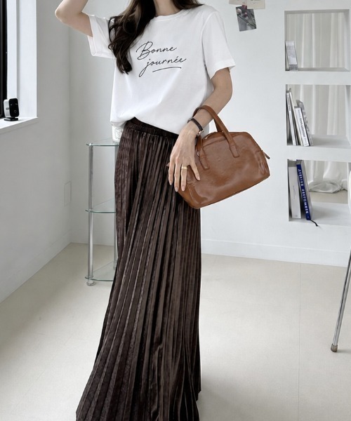 sowme.(ソウミー)の「きれいめに着回せる◎【筆記体フレンチロゴ ベーシック Tシャツ】(Tシャツ/カットソー・レディース・ホワイト・SMALL/MEDIUM/LARGE)」の6枚目の写真