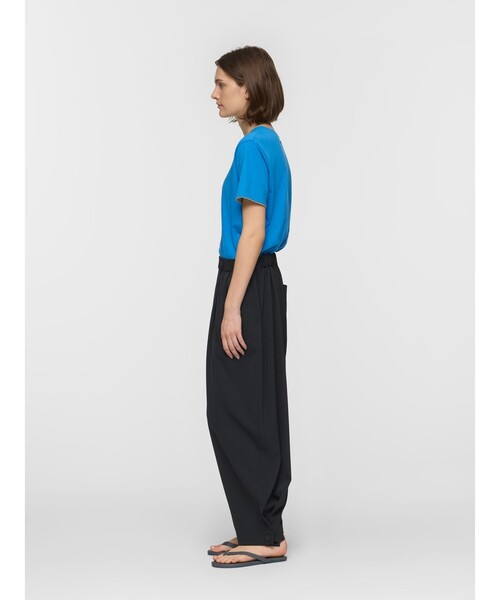 mizuiroind(ミズイロインド)の「mizuiro ind タックヘムコクーンパンツ(その他パンツ・レディース・ブラック/チャコールグレー/グレー・FREE)」の9枚目の写真