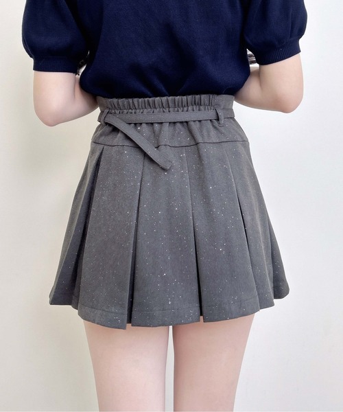 INGNI(イング)の「共ベルト付ラメプリーツスカパン(スカート・レディース・グレー/ブラック・FREE)」の12枚目の写真