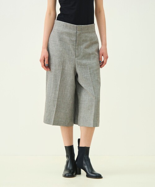 MACPHEE(マカフィー)の「ウールリネンシャークスキン ハーフパンツ(その他パンツ・レディース・ベージュ・36/34)」の2枚目の写真