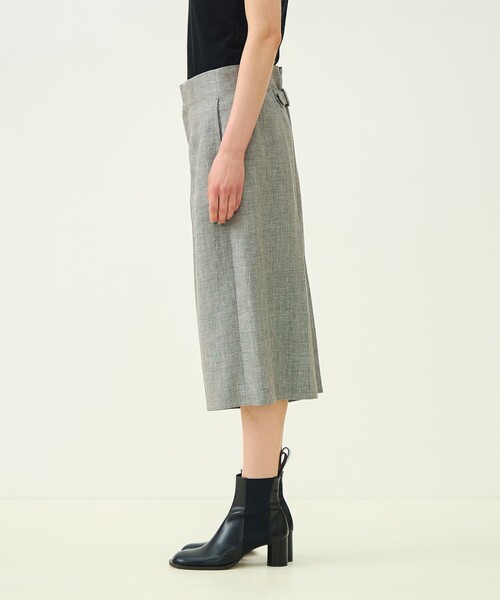 MACPHEE(マカフィー)の「ウールリネンシャークスキン ハーフパンツ(その他パンツ・レディース・ベージュ・36/34)」の3枚目の写真