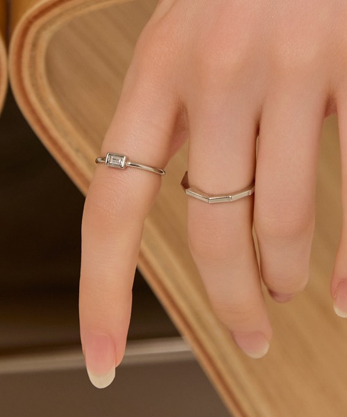 Phoebe(フィービィー)の「【金属アレルギー対応】2setバケットフラグメントリング/ニッケルフリー 結婚式二次会 お呼ばれ セットリング 重ね付け(リング・レディース・シルバー/イエローゴールド・FREE)」の2枚目の写真