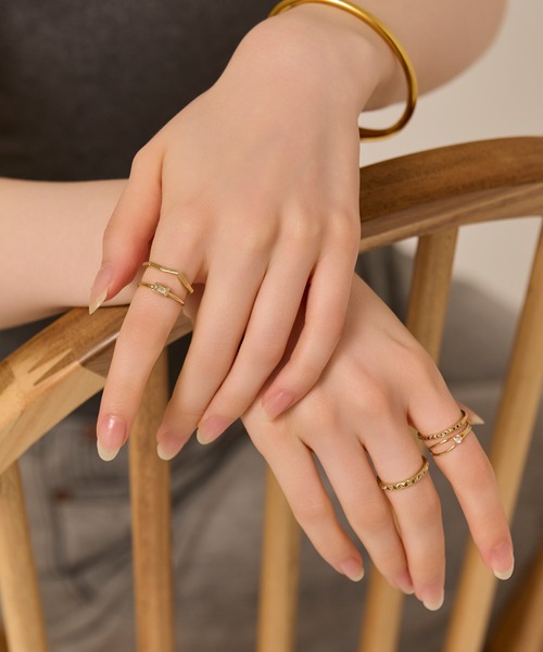 Phoebe(フィービィー)の「【金属アレルギー対応】2setバケットフラグメントリング/ニッケルフリー 結婚式二次会 お呼ばれ セットリング 重ね付け(リング・レディース・シルバー/イエローゴールド・FREE)」の22枚目の写真