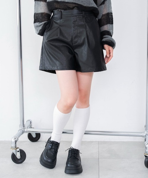 WEGO(ウィゴー)の「WEGO/【26年秋冬新作】PUショートパンツ(その他パンツ・レディース・ブラック・MEDIUM/SMALL)」の7枚目の写真