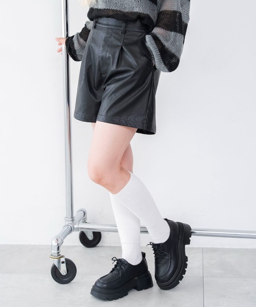 WEGO(ウィゴー)の「WEGO/【26年秋冬新作】PUショートパンツ(その他パンツ・レディース・ブラック・MEDIUM/SMALL)」の8枚目の写真
