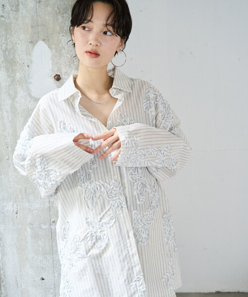 FREAK'S STORE(フリークスストア)の「限定展開 ストライプ コード 刺繍 ビックシャツ(シャツ/ブラウス・レディース・ナチュラル/サックスブルー・フリ-)」の18枚目の写真