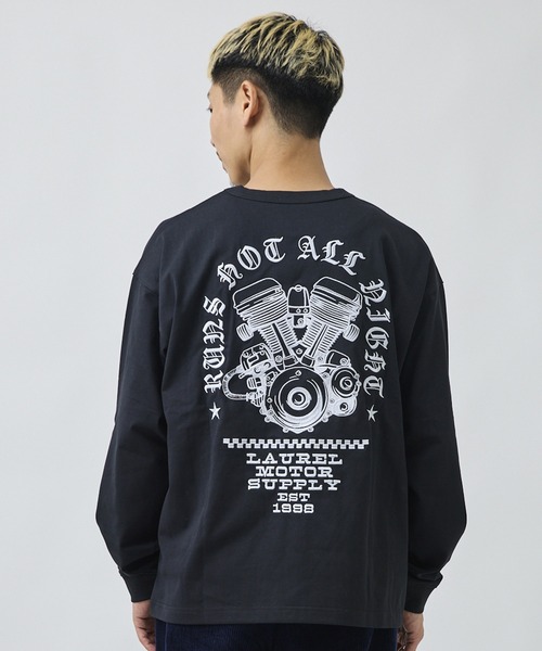 ムラサキスポーツ(ムラサキスポーツ)の「DEAR LAUREL/ディアローレル 長袖 Tシャツ ロンT バックプリント DL26F-2203(Tシャツ/カットソー・メンズ・ブラック/オレンジ/ホワイト・M/L/XL)」の1枚目の写真