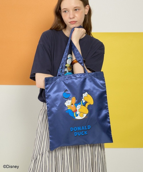 AMERICAN HOLIC(アメリカンホリック)の「【Mickey&Friends】トートBAG(トートバッグ・レディース・ライトイエロー/ピンク/キャメル/ブラウン/シルバー/パープル/ブルー/ネイビー/グリーン・FREE)」の4枚目の写真