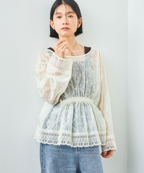 studio CLIP(スタディオクリップ)の「ダブルフロント刺繍レースヘムブラウス(シャツ/ブラウス・レディース・ブラック/オフホワイト/ブラウン・FREE)」の5枚目の写真