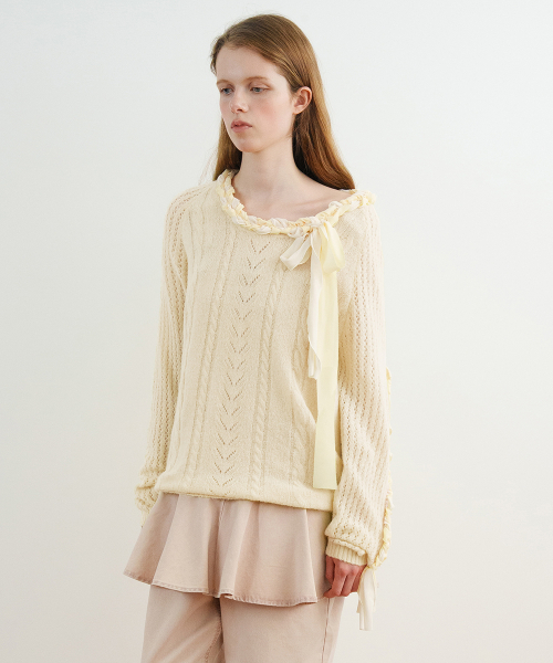 SINOON（シヌーン）の「Lace-Up Ribbon Knit (Cream)（ニット/セーター・レディース・Cream・FREE）」の2枚目の写真