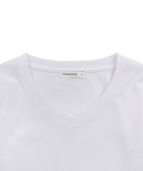 ZIZEMUSEUM(ジゼミュージアム)の「VネックロングスリーブTシャツ(ホワイト)(Tシャツ/カットソー・レディース・その他・MEDIUM/SMALL)」の3枚目の写真