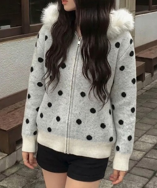 SHERU(シェル)の「ドット柄ニットジップブルゾン ファーパーカー(パーカー・レディース・ベージュ/グレー/ブラック/ホワイト・M)」の9枚目の写真